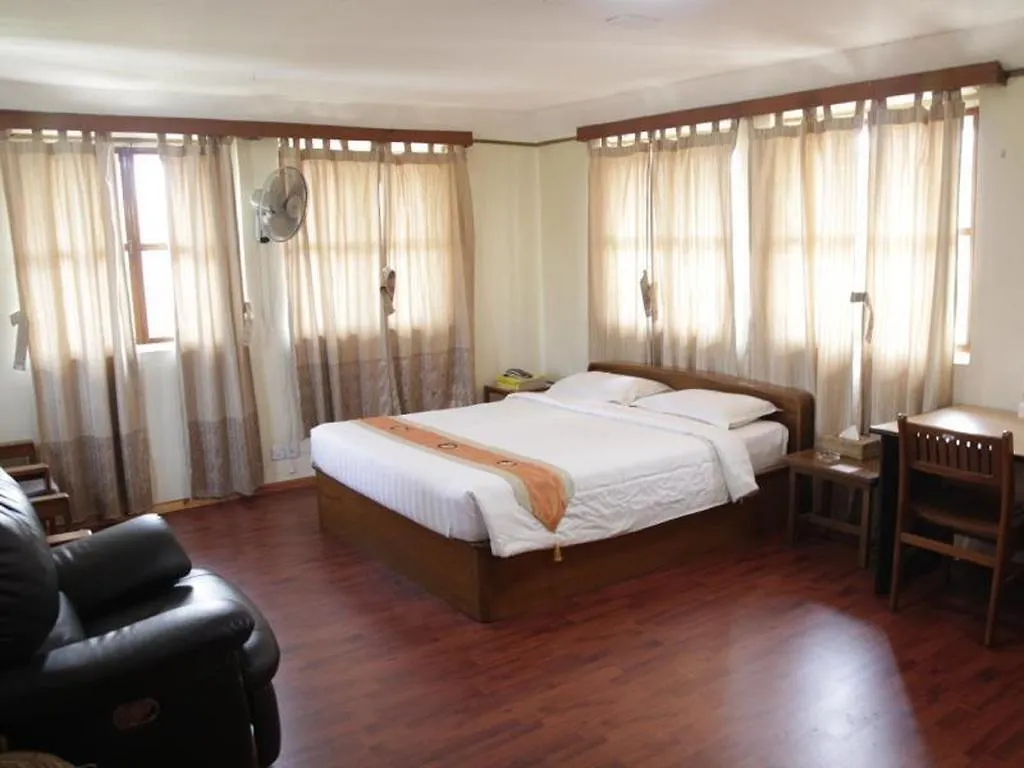 Rainbow Hotel Yangon 0*,  Myanmar
