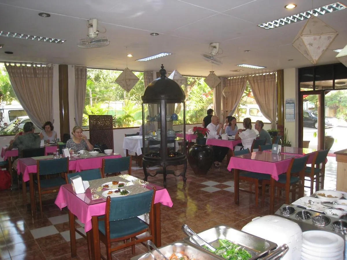 Rainbow Hotel Yangon